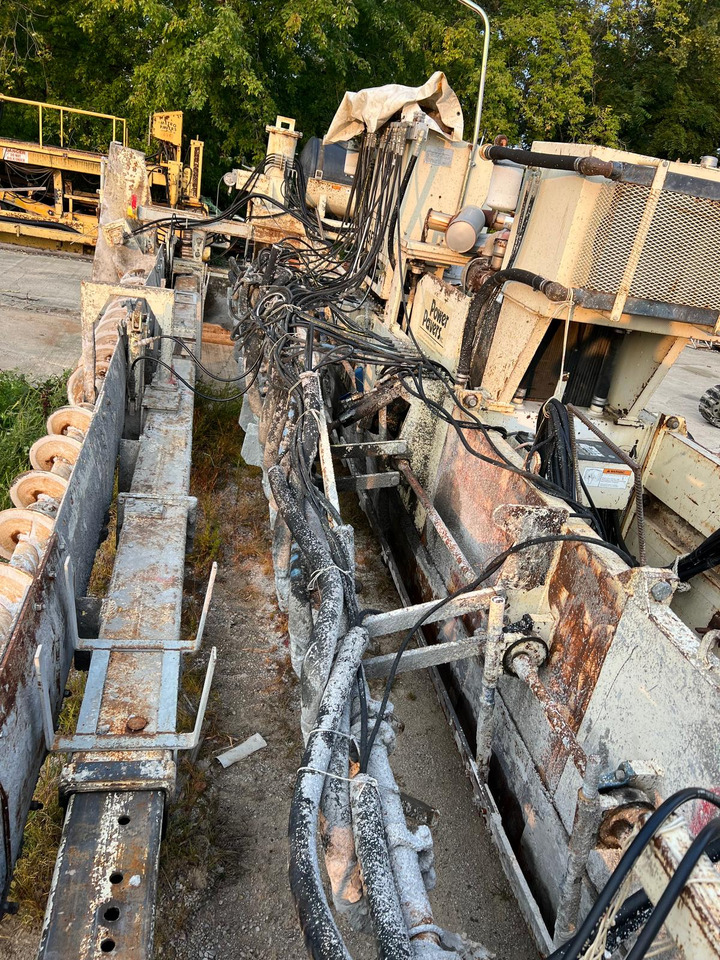 Power Pavers SF-2700 - Asfalta klājējs: foto 5 Power Pavers SF-2700 - Asfalta klājējs: foto 5