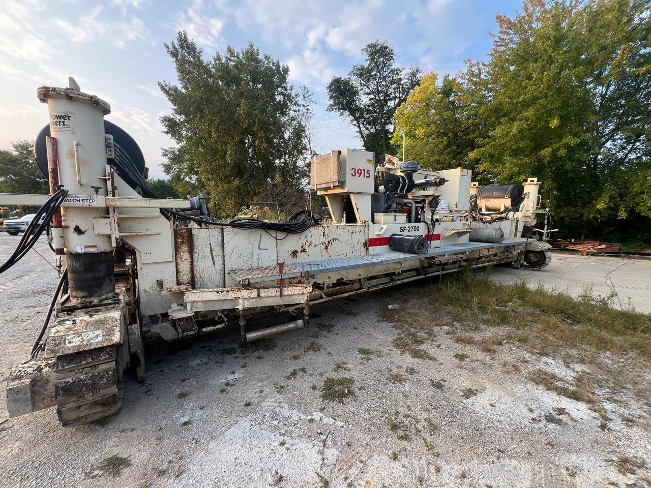 Power Pavers SF-2700 - Asfalta klājējs: foto 1 Power Pavers SF-2700 - Asfalta klājējs: foto 1