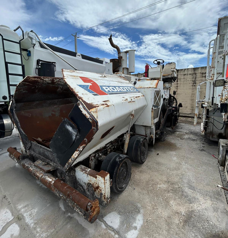 Roadtec RP-170 - Asfalta klājējs: foto 2 Roadtec RP-170 - Asfalta klājējs: foto 2