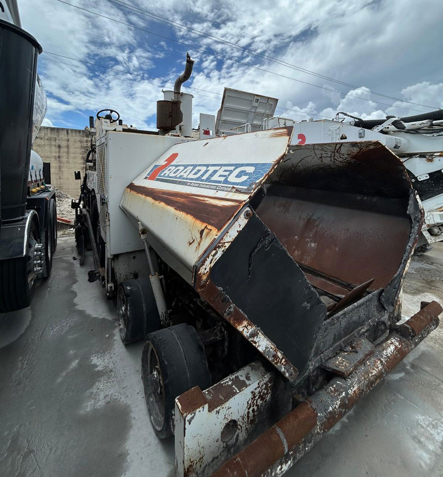 Roadtec RP-170 - Asfalta klājējs: foto 3 Roadtec RP-170 - Asfalta klājējs: foto 3