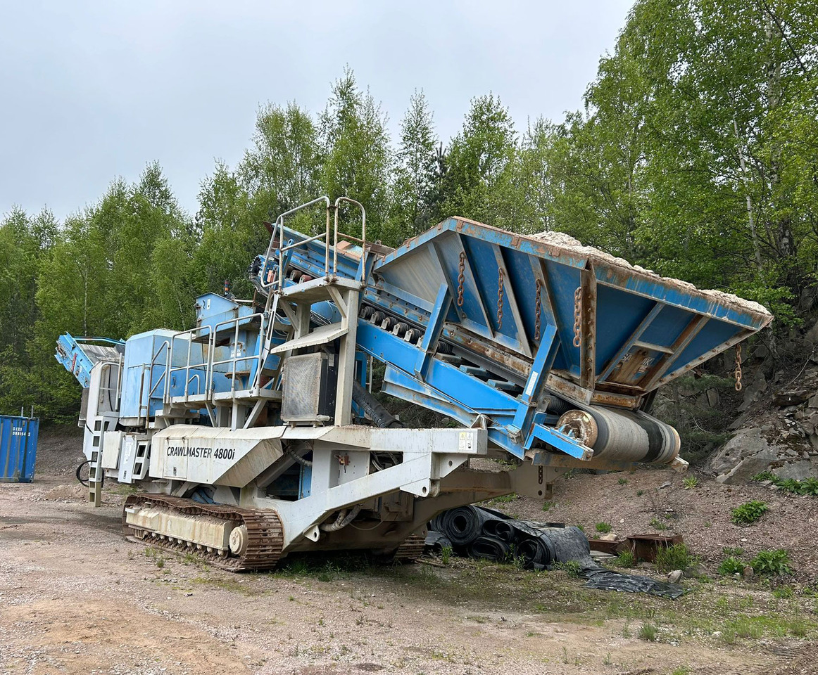 Sandvik Crawlmaster 4800i - Konusveida drupinātājs: foto 3 Sandvik Crawlmaster 4800i - Konusveida drupinātājs: foto 3