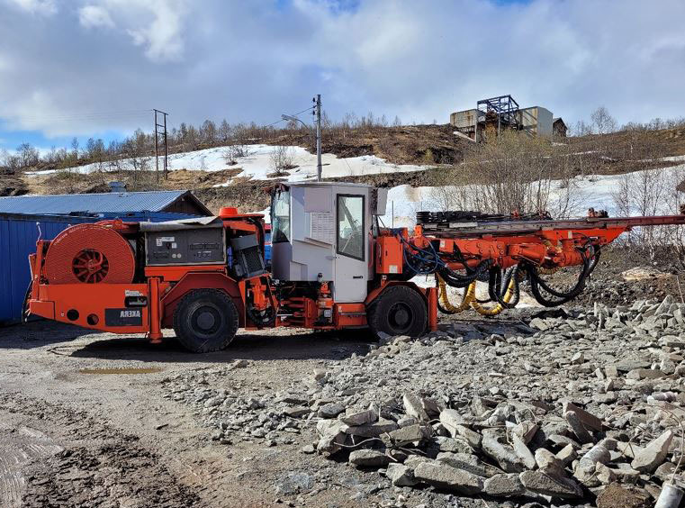 Sandvik DD420-S60C - Horizontālās urbšanas mašīna: foto 1 Sandvik DD420-S60C - Horizontālās urbšanas mašīna: foto 1