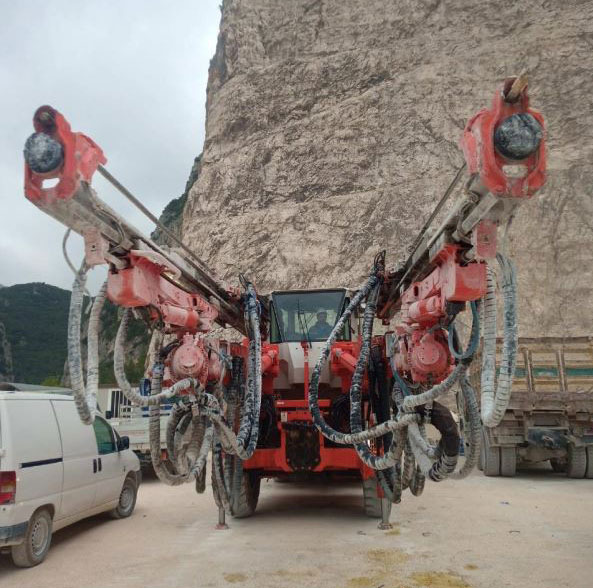 Sandvik DT820-SC - Horizontālās urbšanas mašīna: foto 5 Sandvik DT820-SC - Horizontālās urbšanas mašīna: foto 5