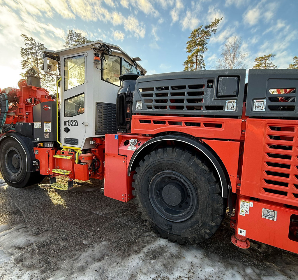 Sandvik DT922I - Urbšanas mašīna: foto 4 Sandvik DT922I - Urbšanas mašīna: foto 4