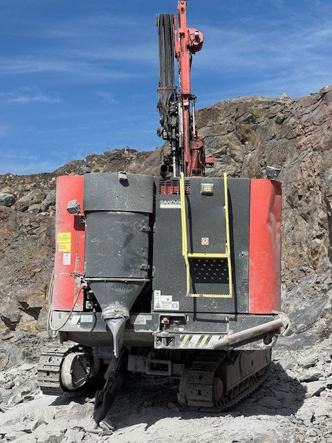 Sandvik DX800 - Urbšanas mašīna: foto 4 Sandvik DX800 - Urbšanas mašīna: foto 4
