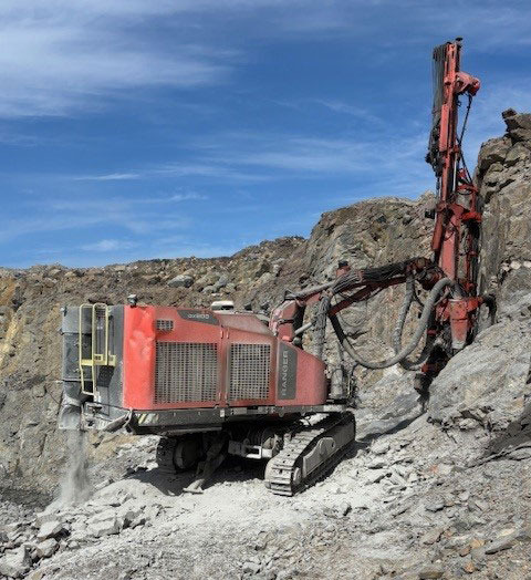 Sandvik DX800 - Urbšanas mašīna: foto 2 Sandvik DX800 - Urbšanas mašīna: foto 2