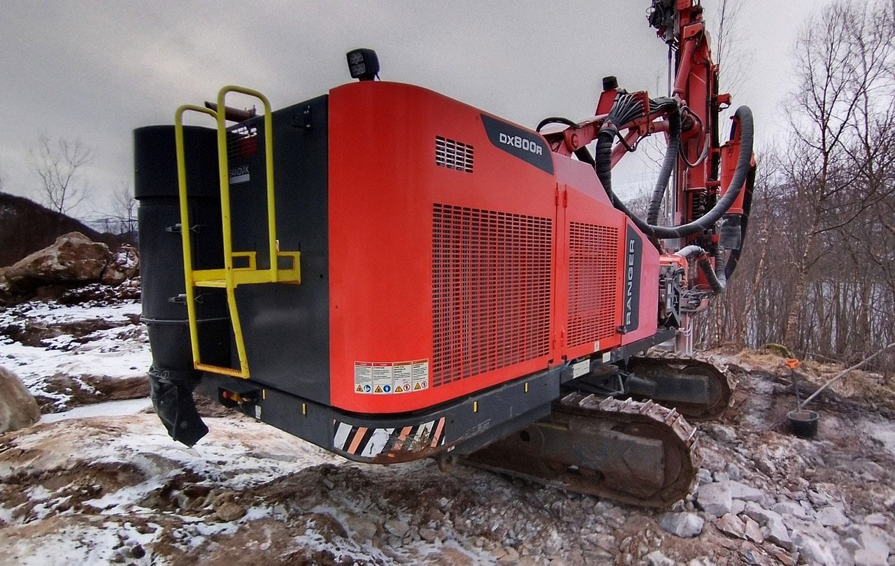Sandvik DX800R - Urbšanas mašīna: foto 4 Sandvik DX800R - Urbšanas mašīna: foto 4