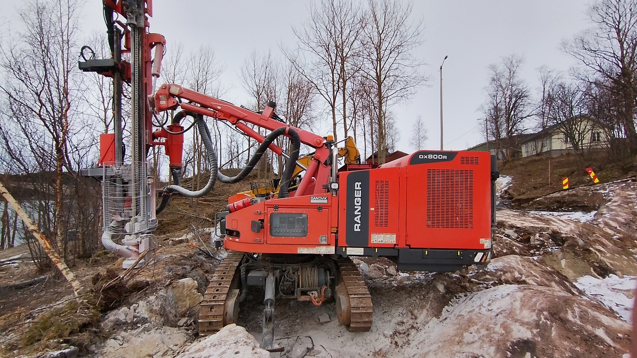 Sandvik DX800R - Urbšanas mašīna: foto 2 Sandvik DX800R - Urbšanas mašīna: foto 2