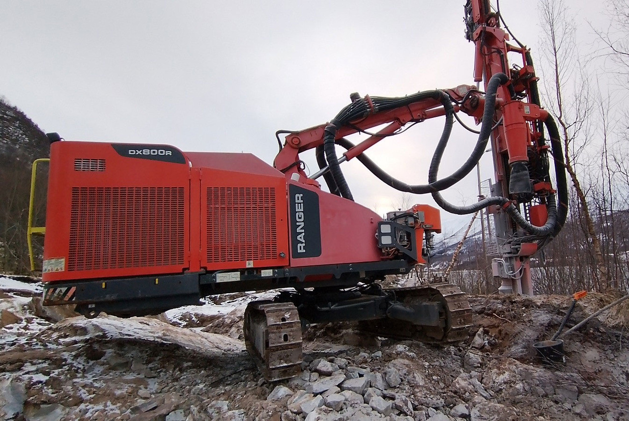 Sandvik DX800R - Urbšanas mašīna: foto 3 Sandvik DX800R - Urbšanas mašīna: foto 3
