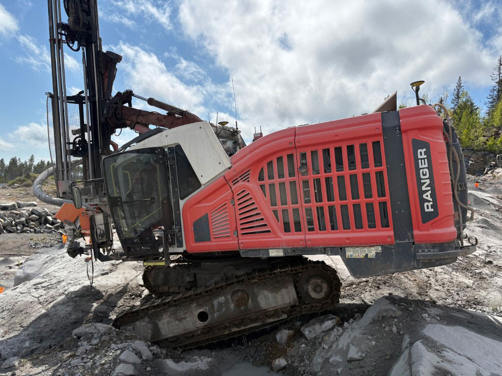 Sandvik DX800i - Urbšanas mašīna: foto 4 Sandvik DX800i - Urbšanas mašīna: foto 4