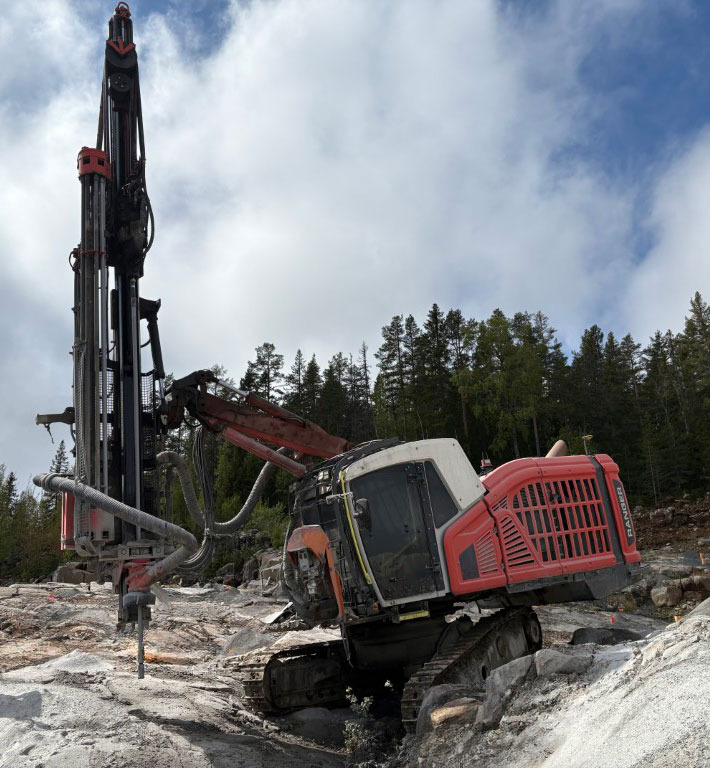 Sandvik DX800i - Urbšanas mašīna: foto 3 Sandvik DX800i - Urbšanas mašīna: foto 3