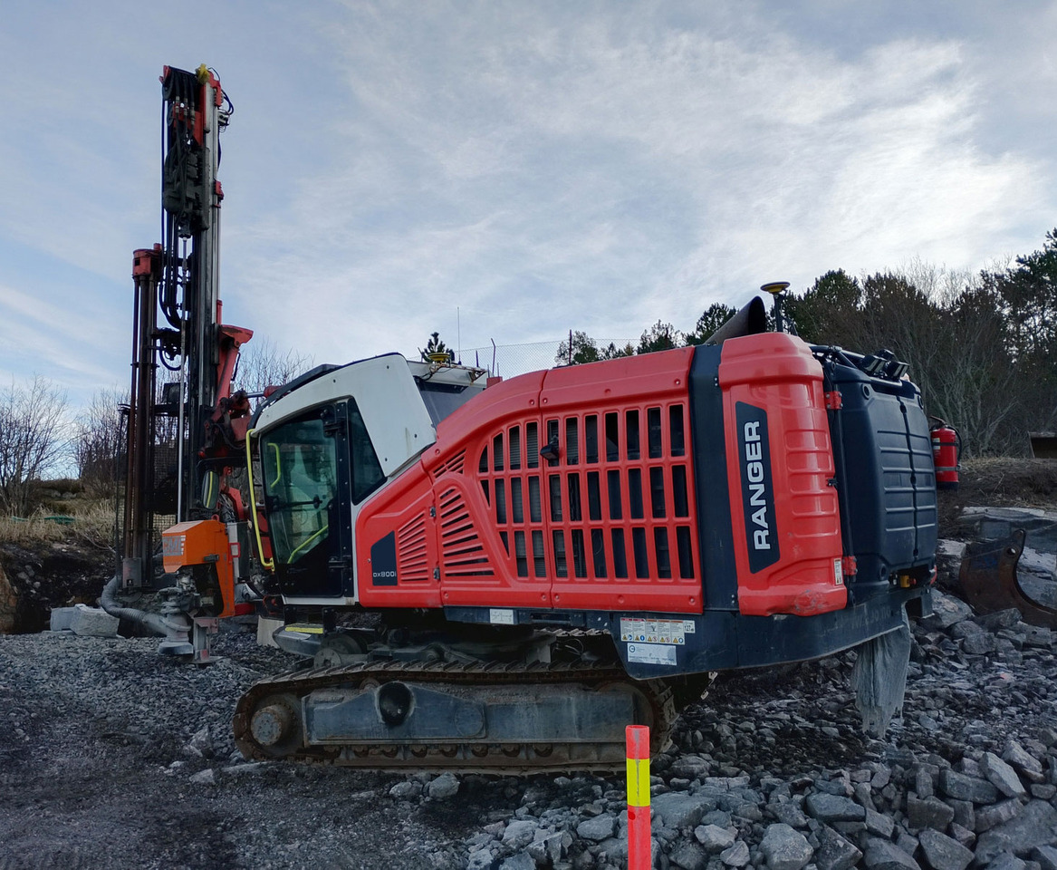 Sandvik DX800i - Urbšanas mašīna: foto 2 Sandvik DX800i - Urbšanas mašīna: foto 2