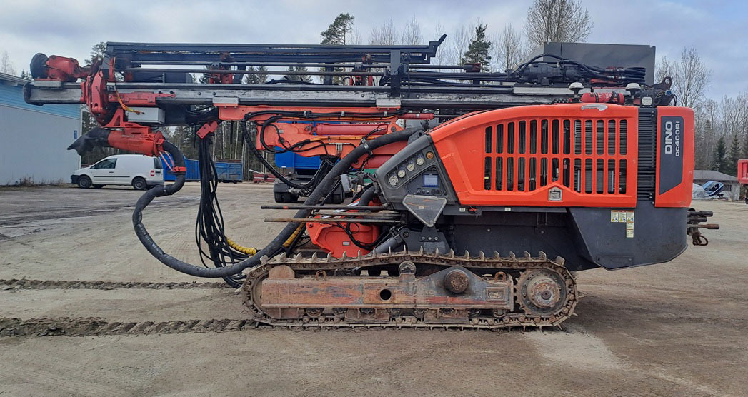 Sandvik Dino DC400Ri - Urbšanas mašīna: foto 4 Sandvik Dino DC400Ri - Urbšanas mašīna: foto 4