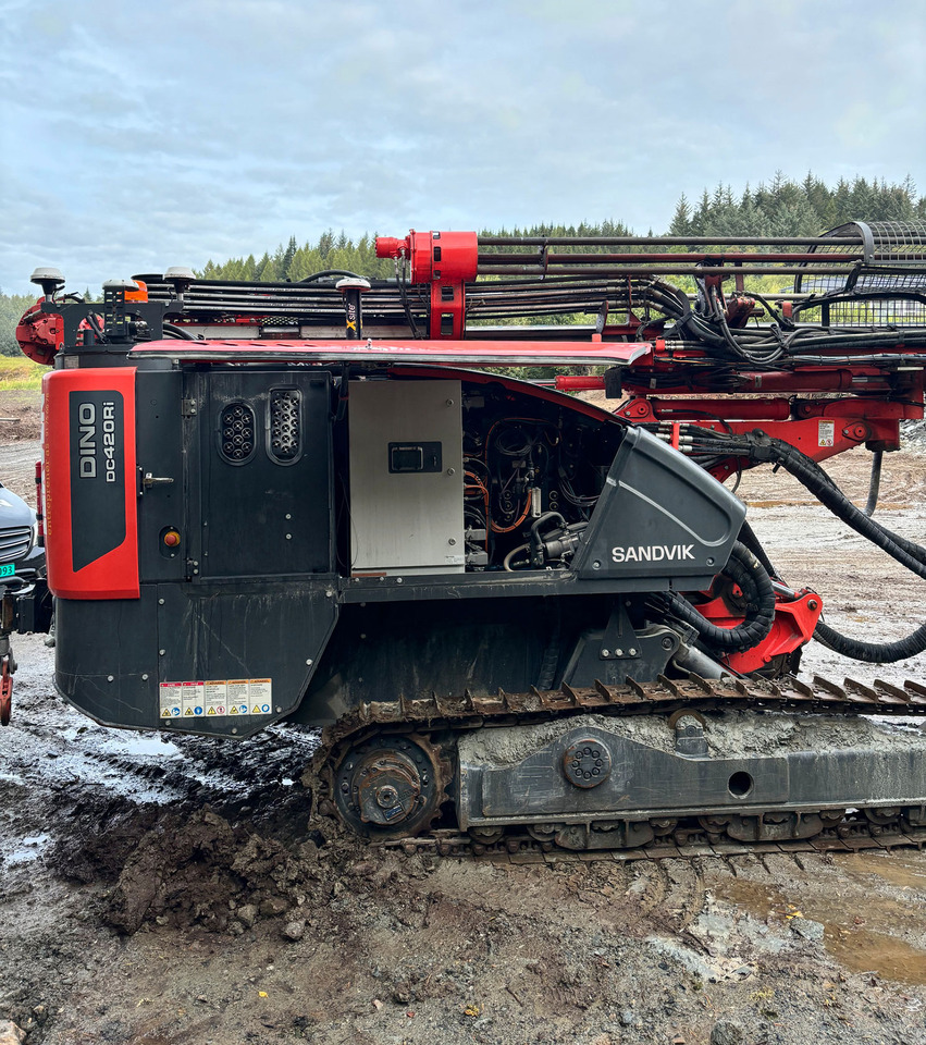 Sandvik Dino DC420Ri S5 - Urbšanas mašīna: foto 4 Sandvik Dino DC420Ri S5 - Urbšanas mašīna: foto 4