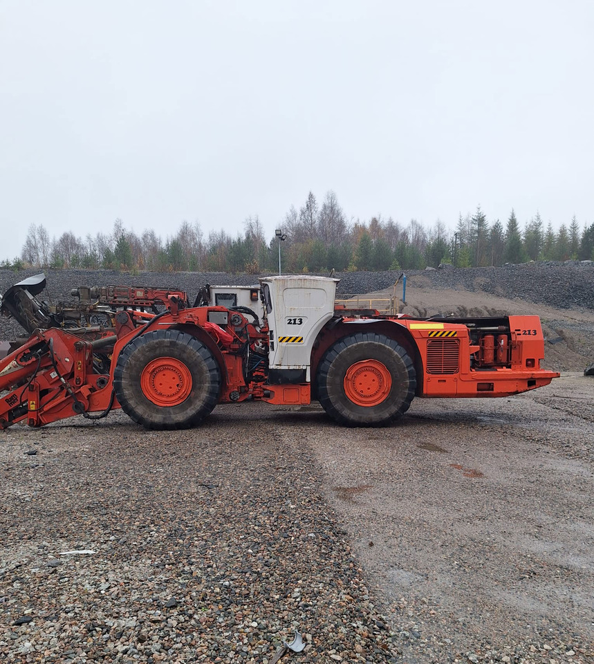 Sandvik LH517 - Kalnrūpniecības mašīna: foto 2 Sandvik LH517 - Kalnrūpniecības mašīna: foto 2