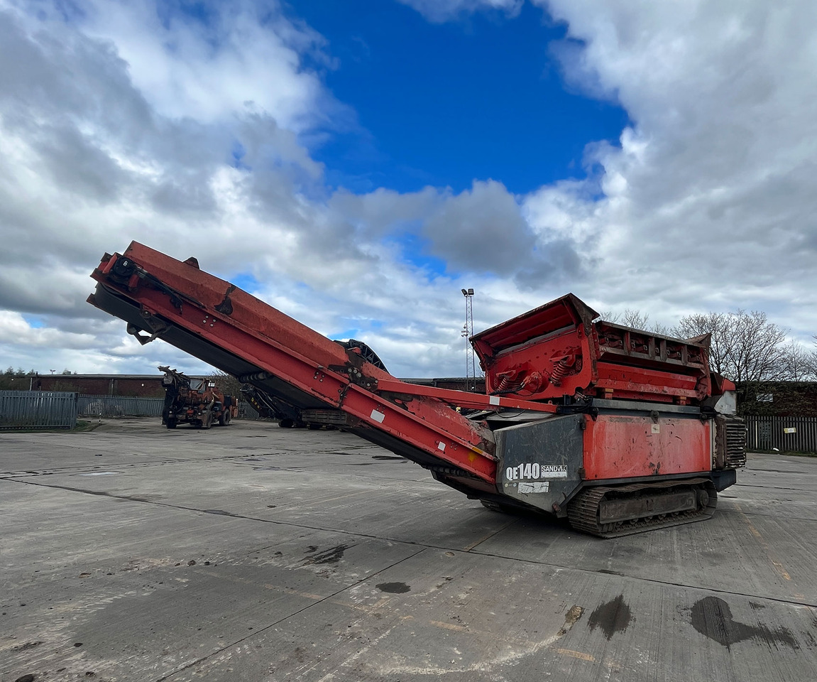 Sandvik QE140 - Sijātājs: foto 1 Sandvik QE140 - Sijātājs: foto 1