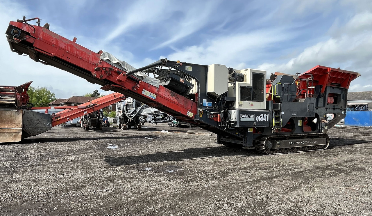 Sandvik QJ341 - Žokļu drupinātājs: foto 4 Sandvik QJ341 - Žokļu drupinātājs: foto 4