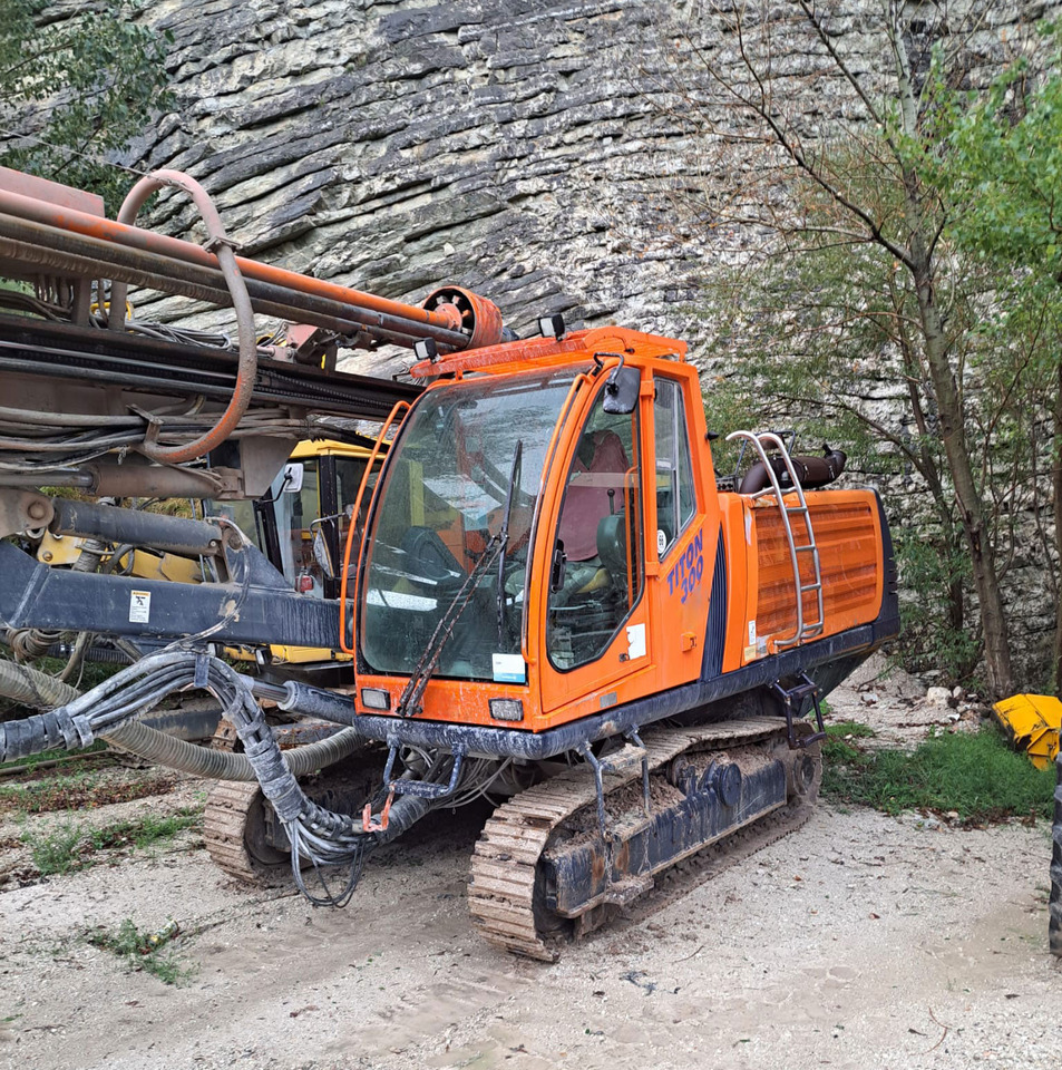 Sandvik Titon 300 - Urbšanas mašīna: foto 2 Sandvik Titon 300 - Urbšanas mašīna: foto 2