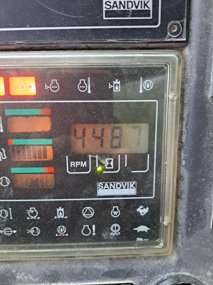 Sandvik Titon 300 - Urbšanas mašīna: foto 5 Sandvik Titon 300 - Urbšanas mašīna: foto 5