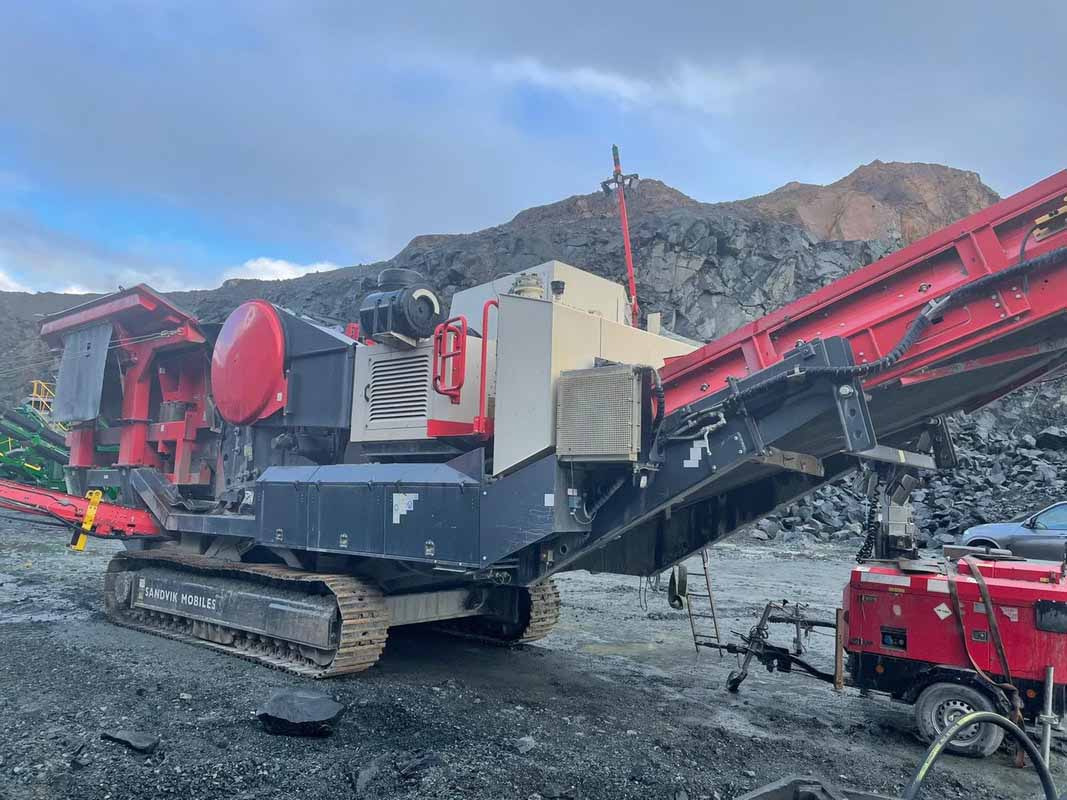 Sandvik UJ440i - Žokļu drupinātājs: foto 3 Sandvik UJ440i - Žokļu drupinātājs: foto 3