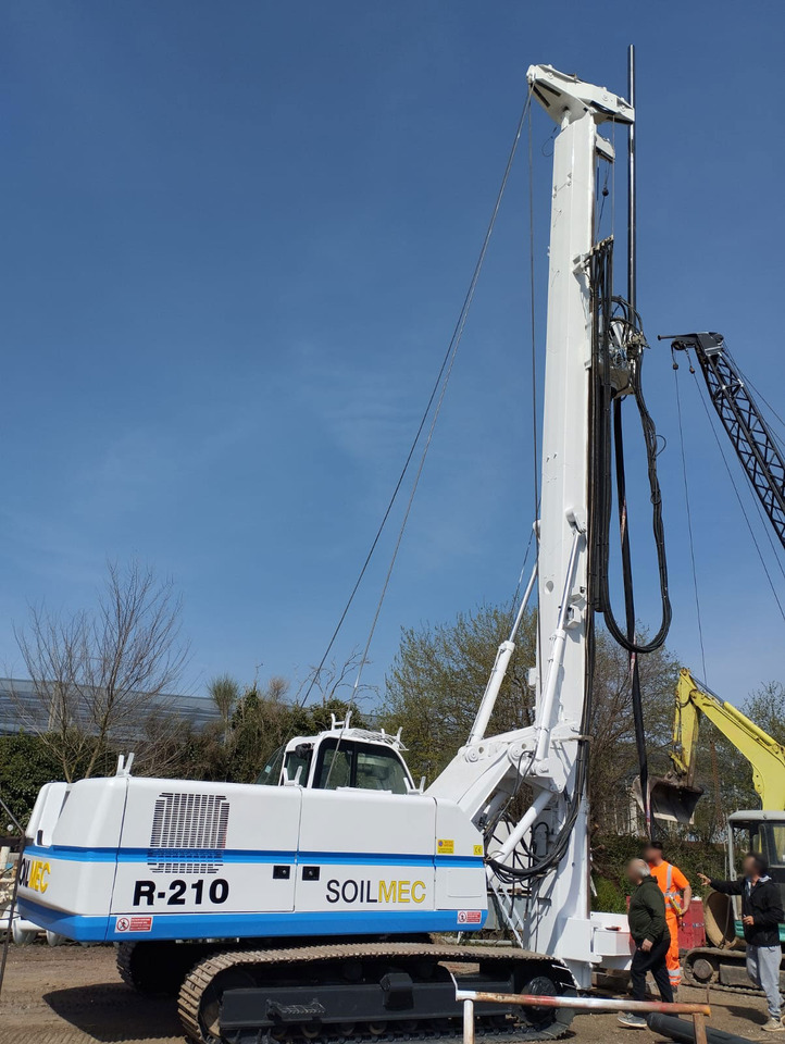 Soilmec R-210 - Pāļu dzinējs: foto 3 Soilmec R-210 - Pāļu dzinējs: foto 3