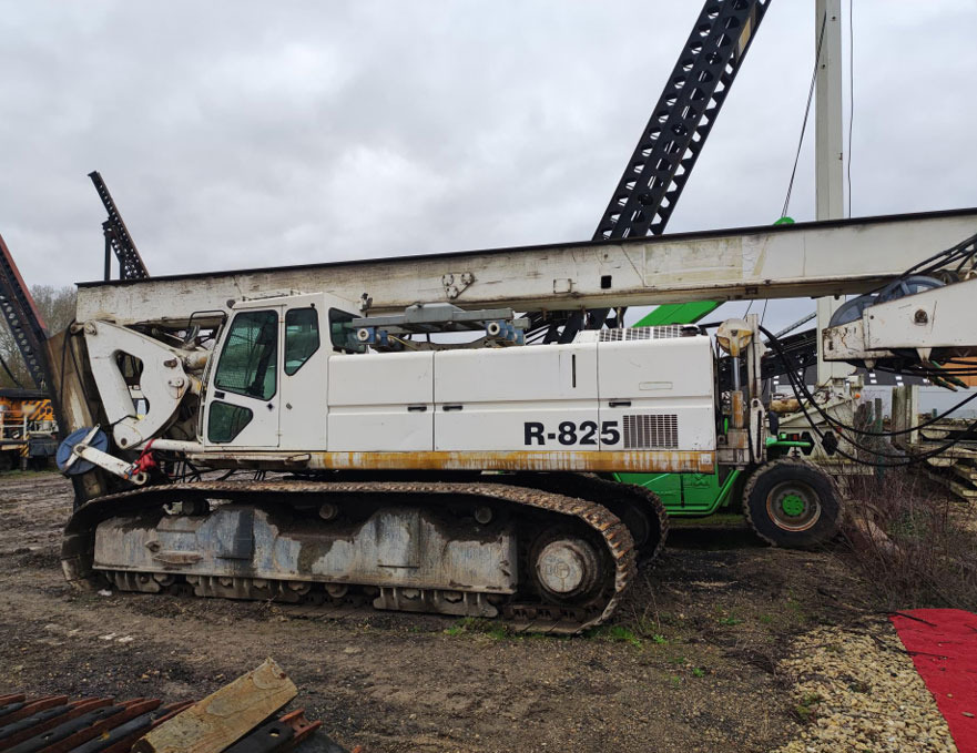 Soilmec R-825 - Pāļu dzinējs: foto 1 Soilmec R-825 - Pāļu dzinējs: foto 1