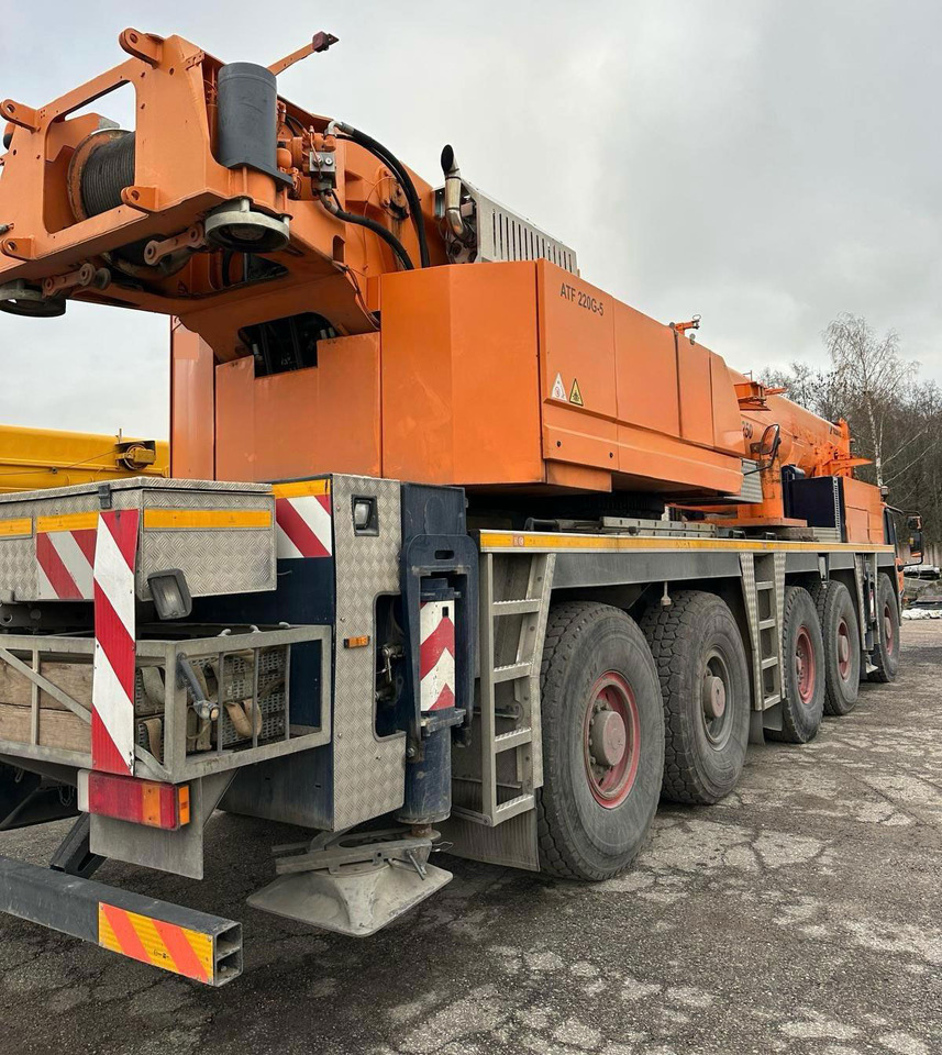 Tadano Faun ATF 220G-5 - Autoceltnis: foto 5 Tadano Faun ATF 220G-5 - Autoceltnis: foto 5