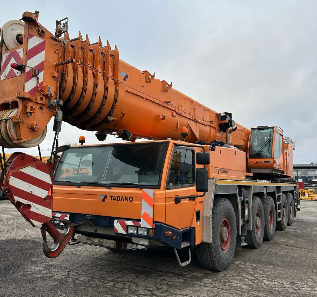 Tadano Faun ATF 220G-5 - Autoceltnis: foto 2 Tadano Faun ATF 220G-5 - Autoceltnis: foto 2