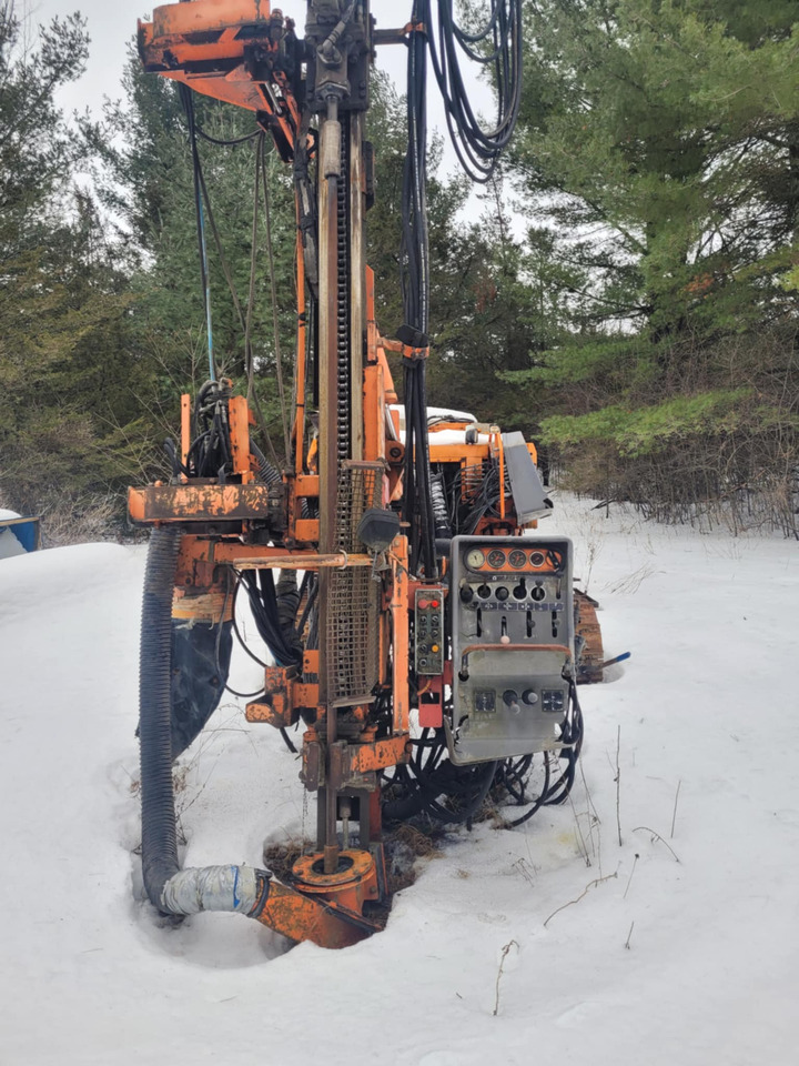 Tamrock Ranger 700 - Urbšanas mašīna: foto 4 Tamrock Ranger 700 - Urbšanas mašīna: foto 4