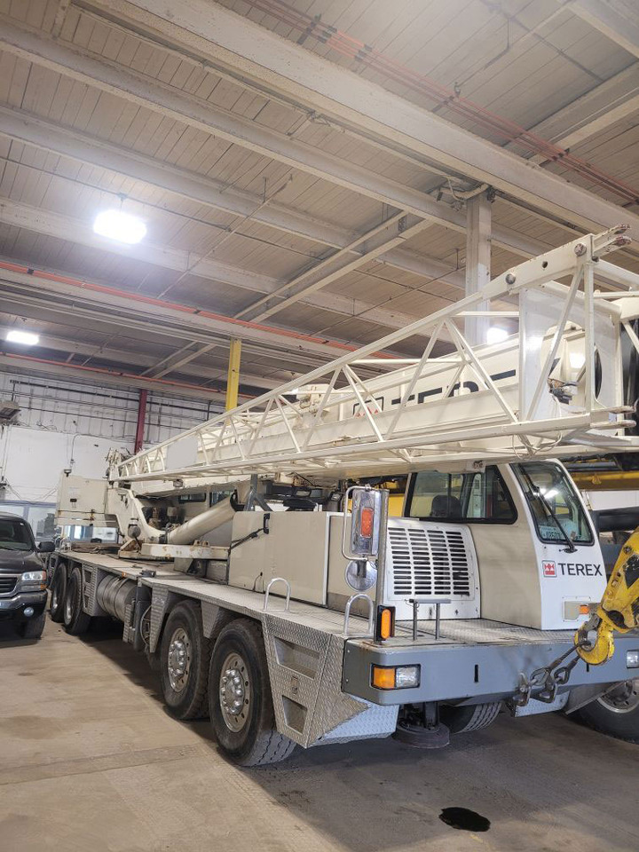 Terex T560 - Autoceltnis: foto 1 Terex T560 - Autoceltnis: foto 1