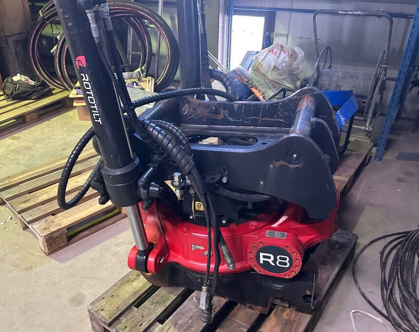 Volvo EC300enl - Pāļu dzinējs: foto 5 Volvo EC300enl - Pāļu dzinējs: foto 5