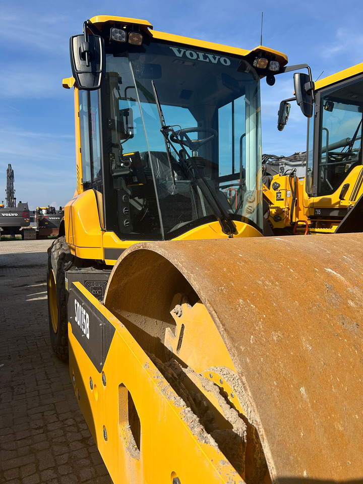 Volvo SD115B - Vibrorullis: foto 4 Volvo SD115B - Vibrorullis: foto 4