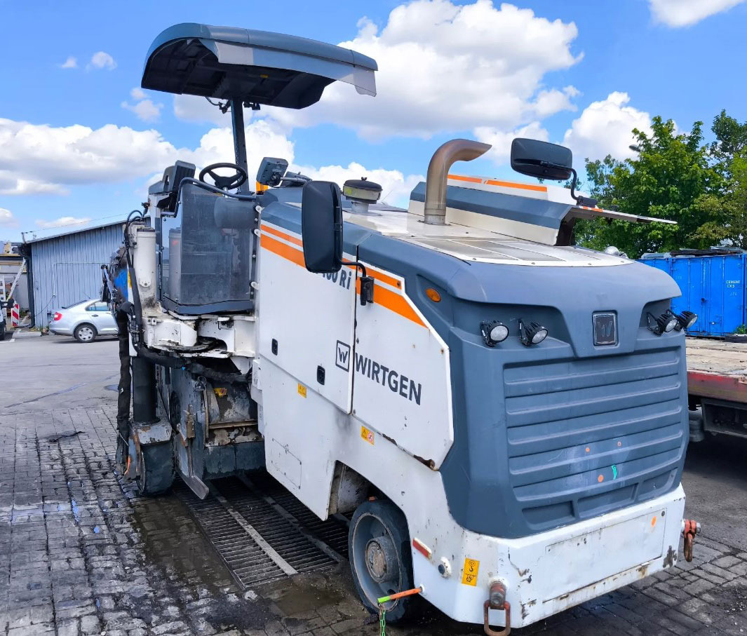 Wirtgen W 100 Ri - Asfalta frēze: foto 1 Wirtgen W 100 Ri - Asfalta frēze: foto 1