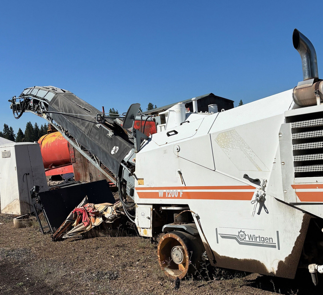 Wirtgen W 1200 F - Asfalta frēze: foto 3 Wirtgen W 1200 F - Asfalta frēze: foto 3