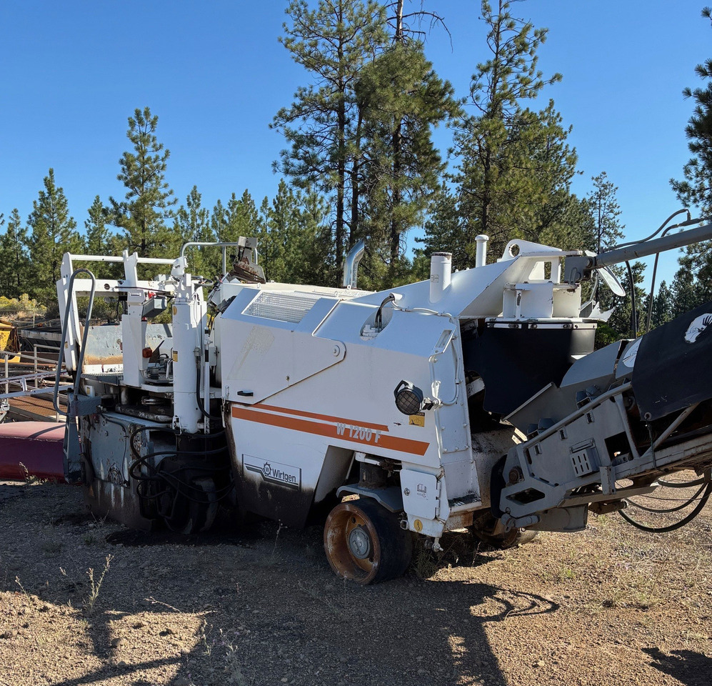 Wirtgen W 1200 F - Asfalta frēze: foto 1 Wirtgen W 1200 F - Asfalta frēze: foto 1