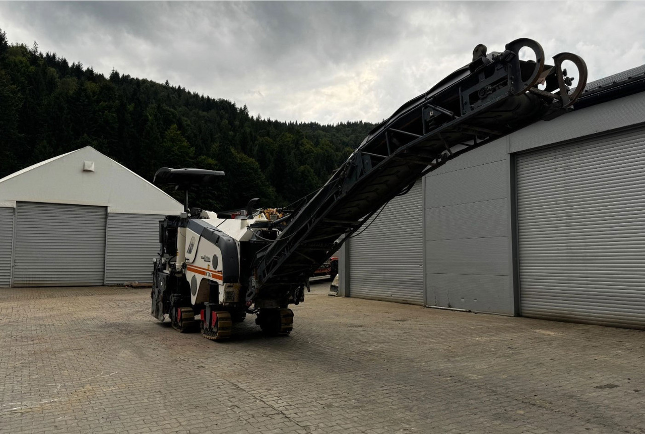 Wirtgen W 130 F - Asfalta frēze: foto 4 Wirtgen W 130 F - Asfalta frēze: foto 4