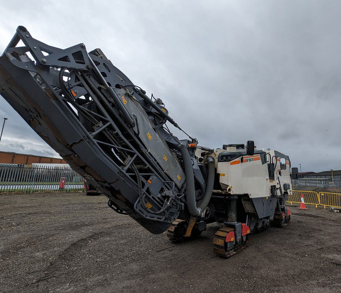 Wirtgen W 150 CFI - Asfalta frēze: foto 4 Wirtgen W 150 CFI - Asfalta frēze: foto 4