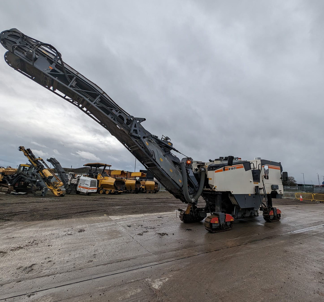 Wirtgen W 150 CFI - Asfalta frēze: foto 5 Wirtgen W 150 CFI - Asfalta frēze: foto 5