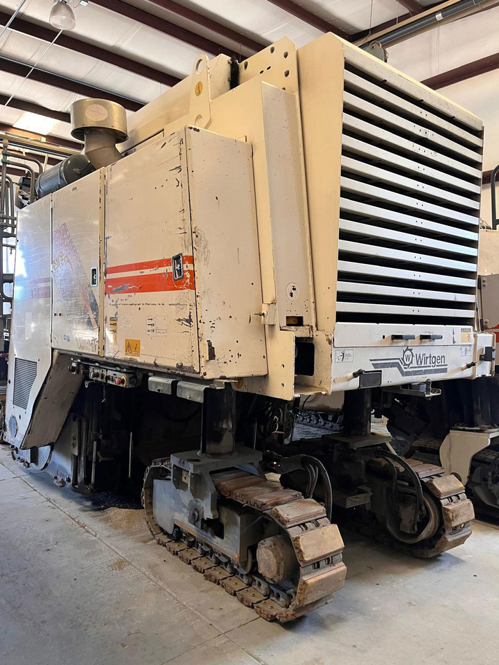 Wirtgen W 2000 - Asfalta frēze: foto 4 Wirtgen W 2000 - Asfalta frēze: foto 4