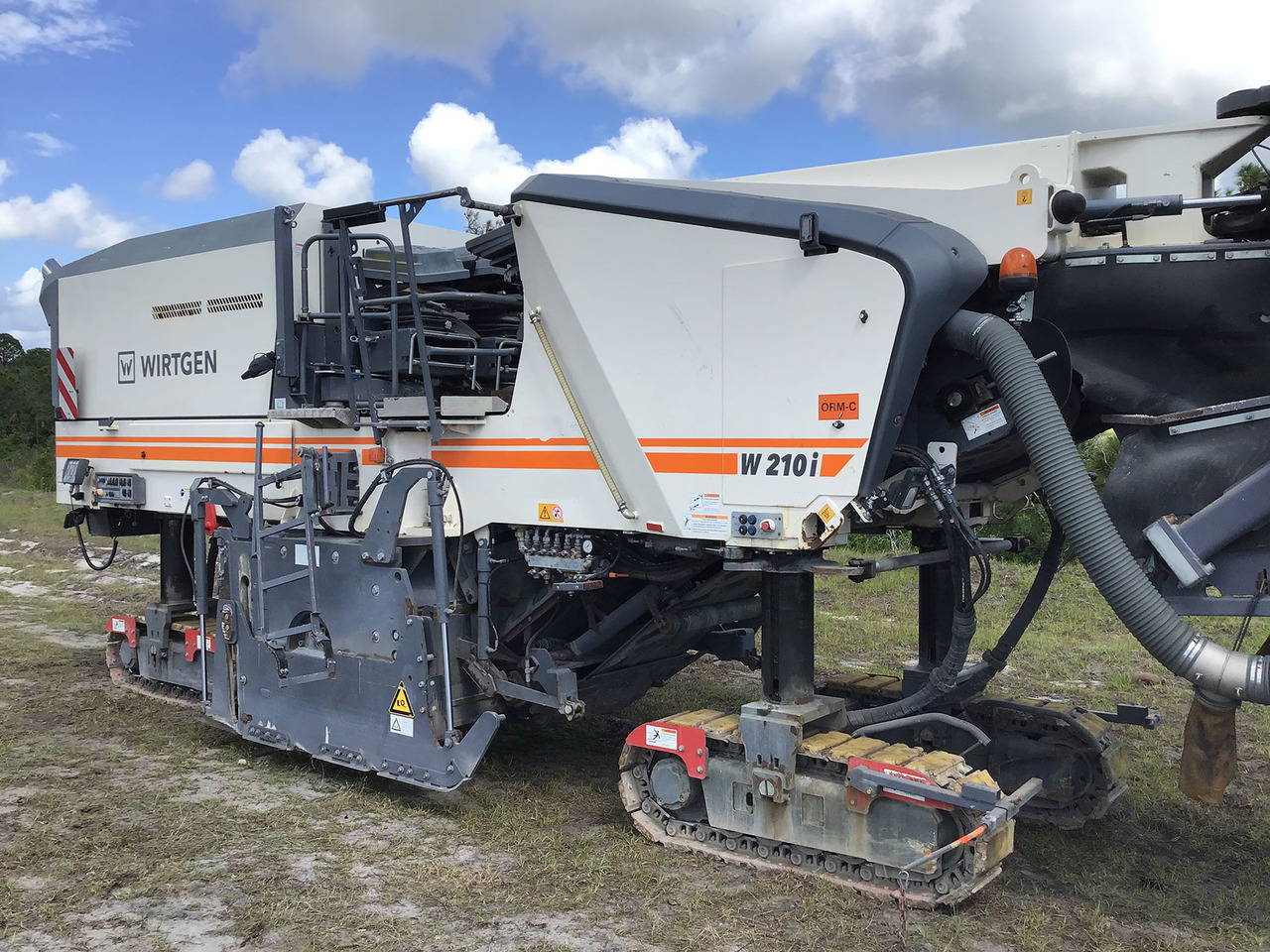 Wirtgen W 210 i - Asfalta frēze: foto 4 Wirtgen W 210 i - Asfalta frēze: foto 4