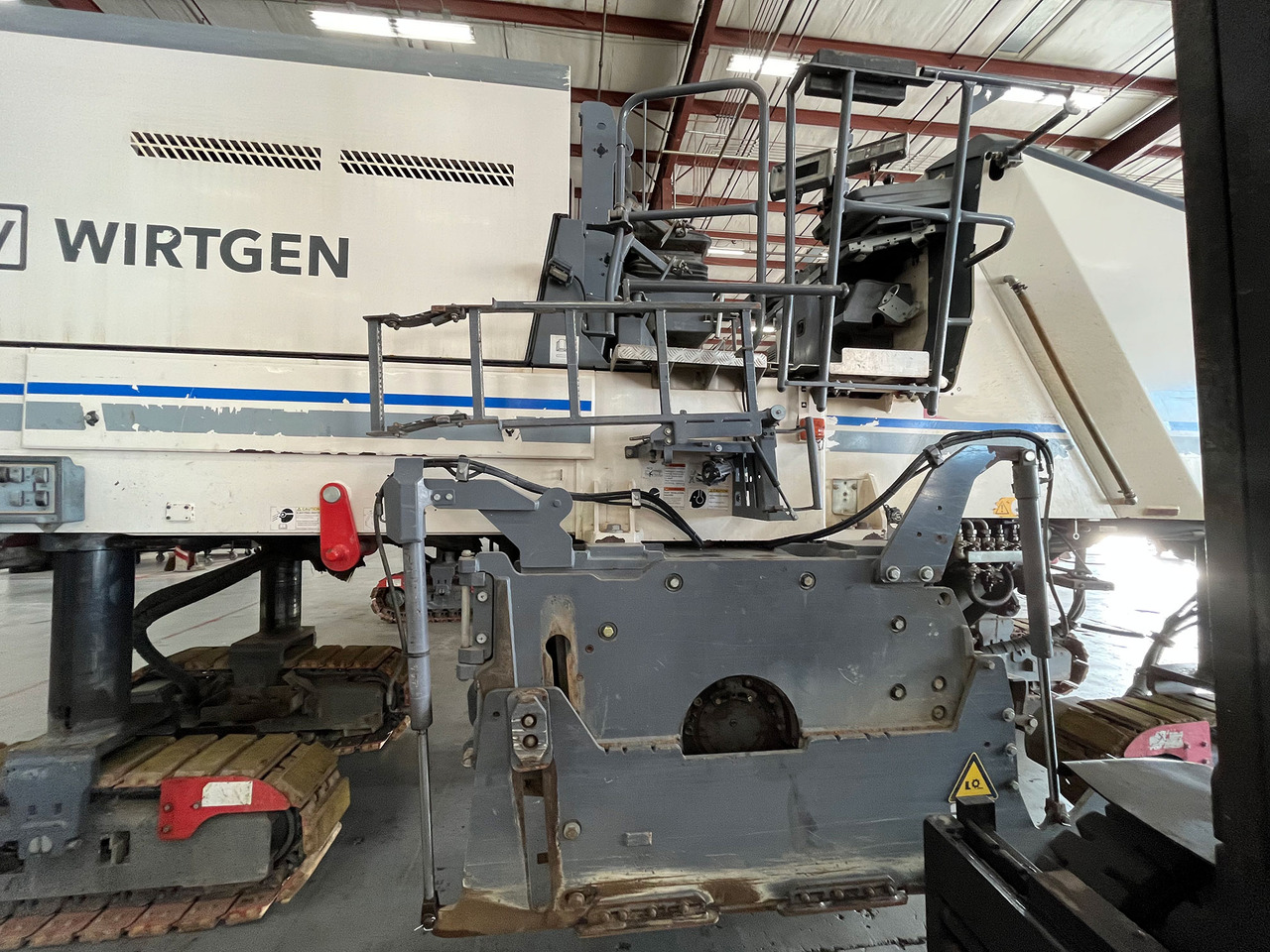 Wirtgen W 210 i - Asfalta frēze: foto 4 Wirtgen W 210 i - Asfalta frēze: foto 4
