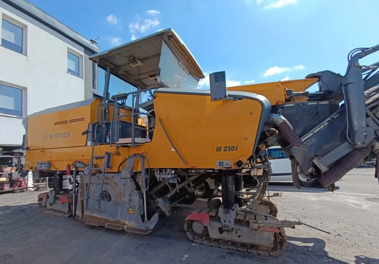 Wirtgen W 210 i - Asfalta frēze: foto 5 Wirtgen W 210 i - Asfalta frēze: foto 5
