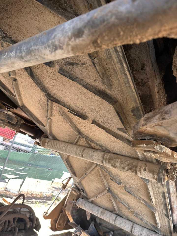 Wirtgen W 2100 - Asfalta frēze: foto 3 Wirtgen W 2100 - Asfalta frēze: foto 3