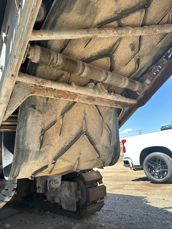 Wirtgen W 2100 - Asfalta frēze: foto 4 Wirtgen W 2100 - Asfalta frēze: foto 4