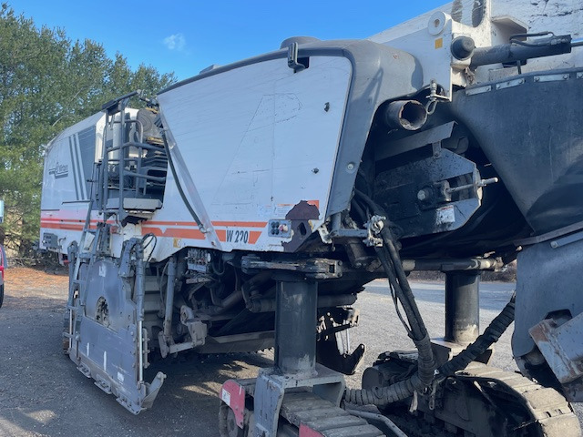 Wirtgen W 220 - Asfalta frēze: foto 5 Wirtgen W 220 - Asfalta frēze: foto 5