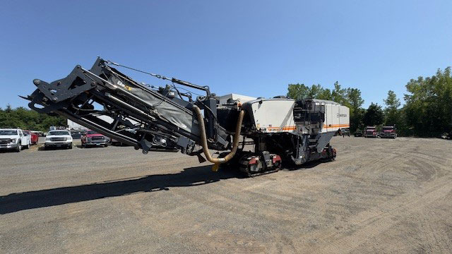 Wirtgen W 220 I - Asfalta frēze: foto 4 Wirtgen W 220 I - Asfalta frēze: foto 4