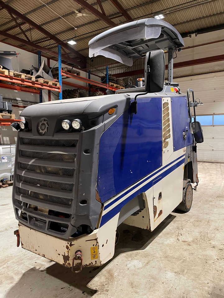 Wirtgen W 60 RI - Asfalta frēze: foto 1 Wirtgen W 60 RI - Asfalta frēze: foto 1