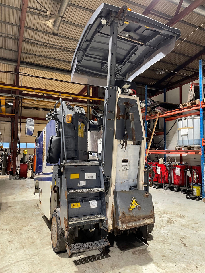 Wirtgen W 60 RI - Asfalta frēze: foto 4 Wirtgen W 60 RI - Asfalta frēze: foto 4