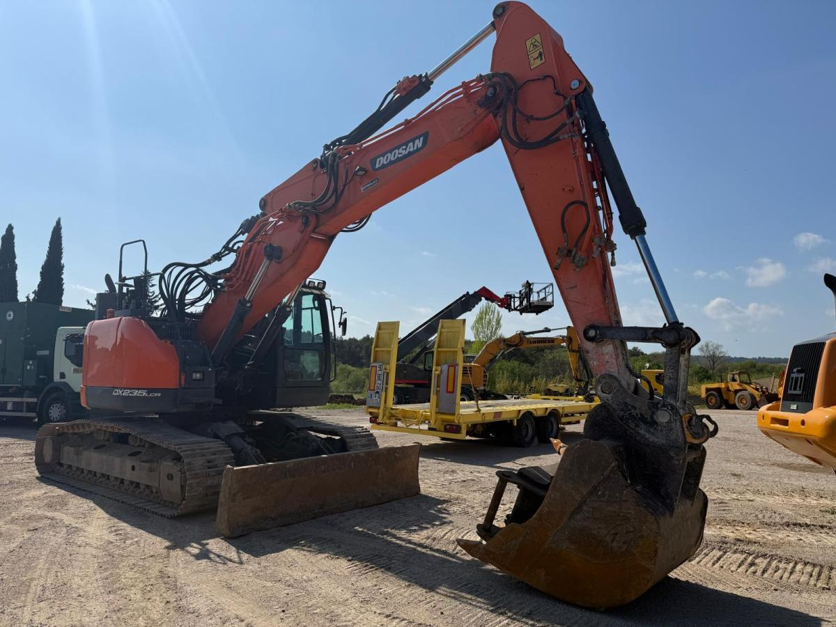 Doosan DX235LCR - Kāpurķēžu ekskavators: foto 2 Doosan DX235LCR - Kāpurķēžu ekskavators: foto 2