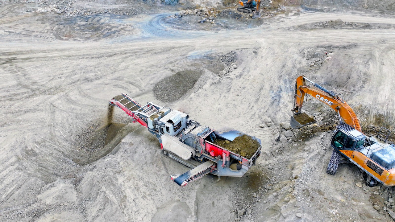 FABO Mobile crusher - Mobilais drupinātājs: foto 4 FABO Mobile crusher - Mobilais drupinātājs: foto 4
